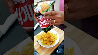 potato chips omelette #shortsfeed #shortsvideo #shorts #fastcooking #foodvlog #omelette #snacks