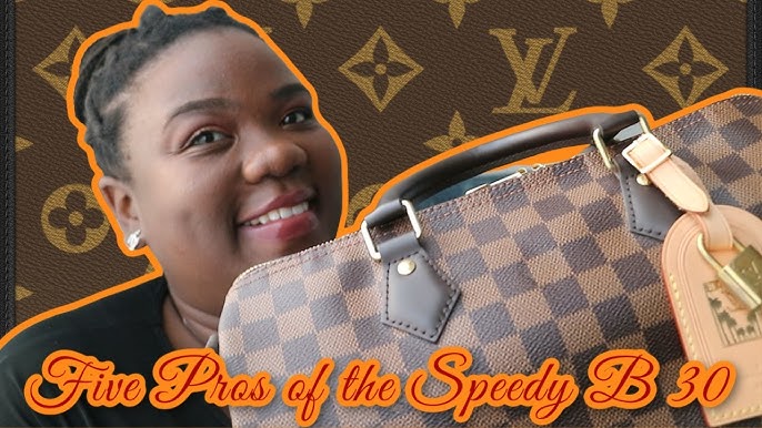 WHAT'S IN MY LV SPEEDY BANDOULIERE 30?!