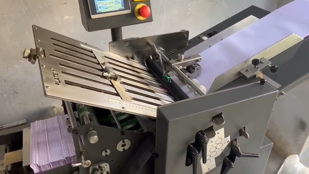 AUTOMATIC PHARMACEUTICAL LEAFLET FOLDING MACHINE 200 X 450 MM 4 FOLDS MISTRY FOLDING INDIA FOLDING