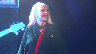 Christina Aguilera - Beautiful [live FULL HD]