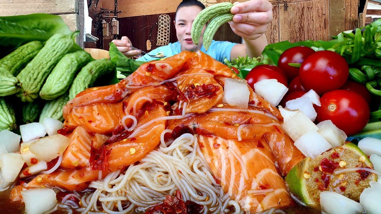 ตำซั่วเเซลมอนเผ็ดนัวน้ำปลาร้าเเกล้มมะระขมๆผักสดๆเต็มถาด|ส้มซ่าพาเเซ่บ1 มีนาคม ค.ศ. 2026