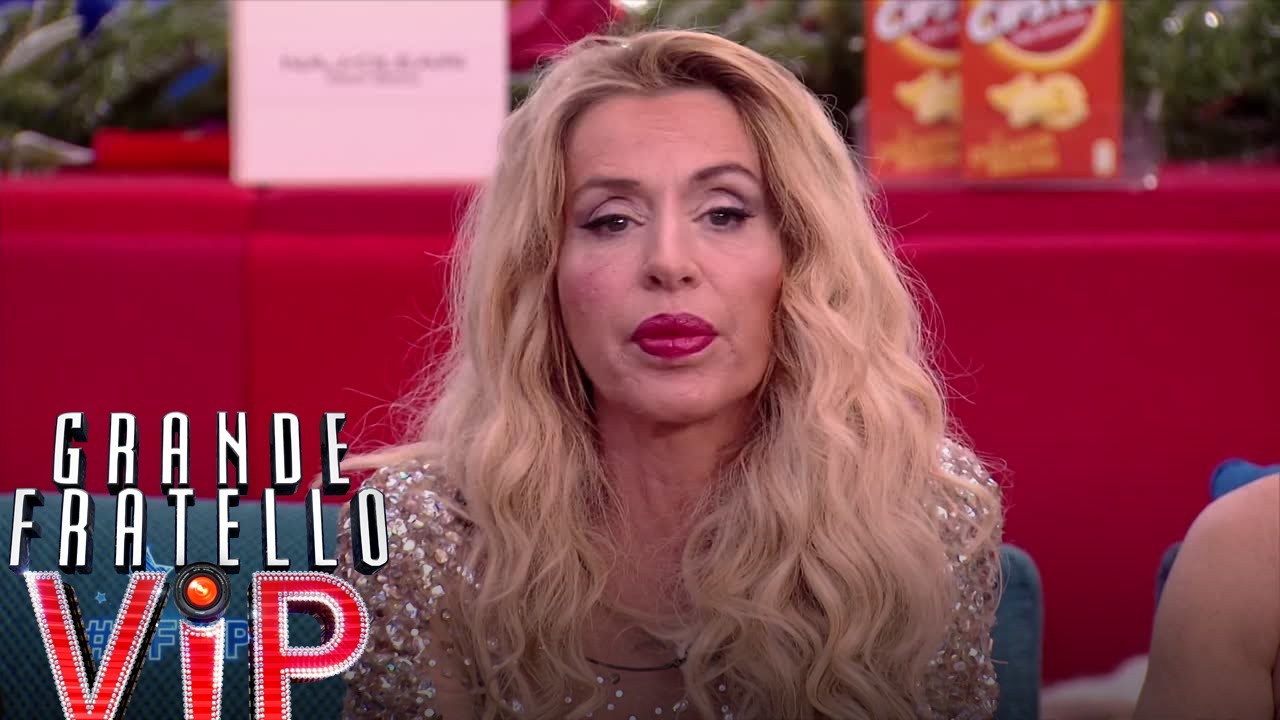 Grande Fratello VIP - La discussione tra Nathaly Caldonazzo e Valeria Marini