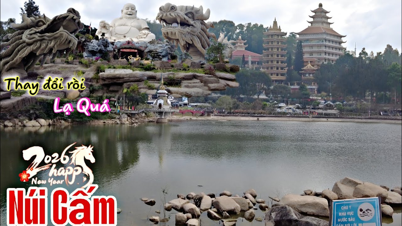 Núi Cấm Thay Đổi Lạ Vắng Chưa Từng Thấy  Không Một Bóng Người Hàng Quán Ế Ẩm Chuyện Gì Đã Xãy Ra