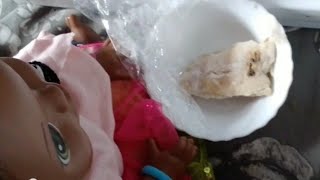 unboxing BabyAlive Snackin Sara-Romania is upset or sick unboxingbabydollvideobabyalivevideos