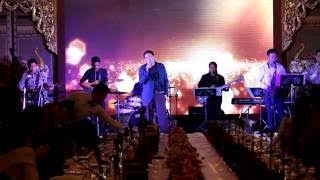 THE ONE YOU LOVE - The Colonel and Friends Live in Chiang mai at Khumkhantoke screenshot 5