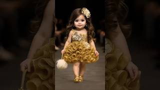 Golden Baby Runway Mini Fashion Star Walk