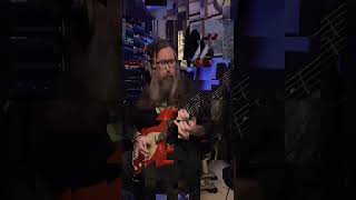 “Volver a Vivir” (Bass riff jam) Pt. 2