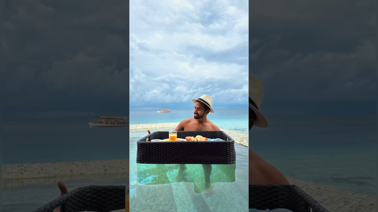 Floating #Breakfast in Maldives ☀️ adlı videoyu YouTube'da izle Floating #Breakfast in Maldives ☀️ adlı videoyu YouTube'da izle