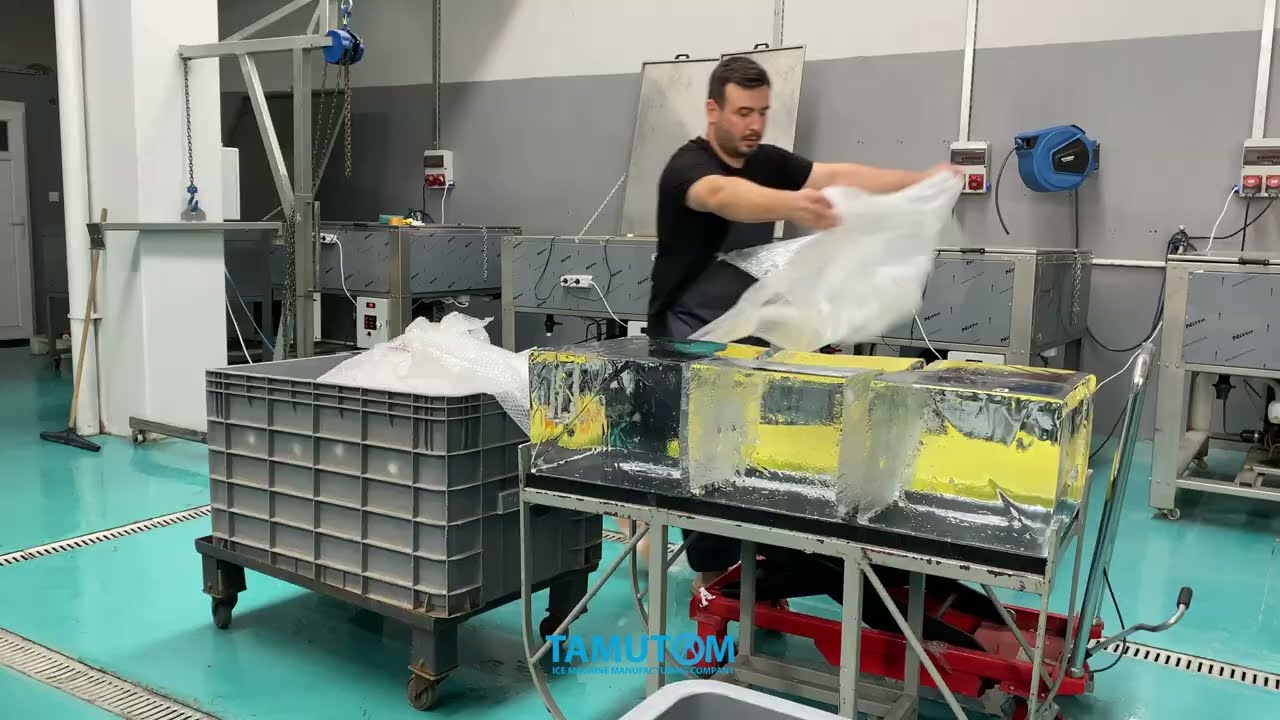 HOW IS CLEAR ICE PRODUCED? Follow the steps with Tamutom. 