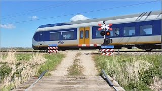 Spoorwegovergang Alphen Ad Rijn Passage A Niveau Dutch Railroad Level Crossing Bahnbergang