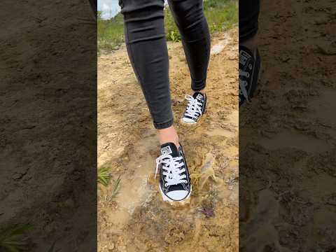 New Converse in mud #muddyconverse #feetmodel #muddyvideo #muddyshoes
