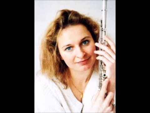 Manuela Wiesler plays A.Casella:  "Sicilienne et Burlesque" op 23