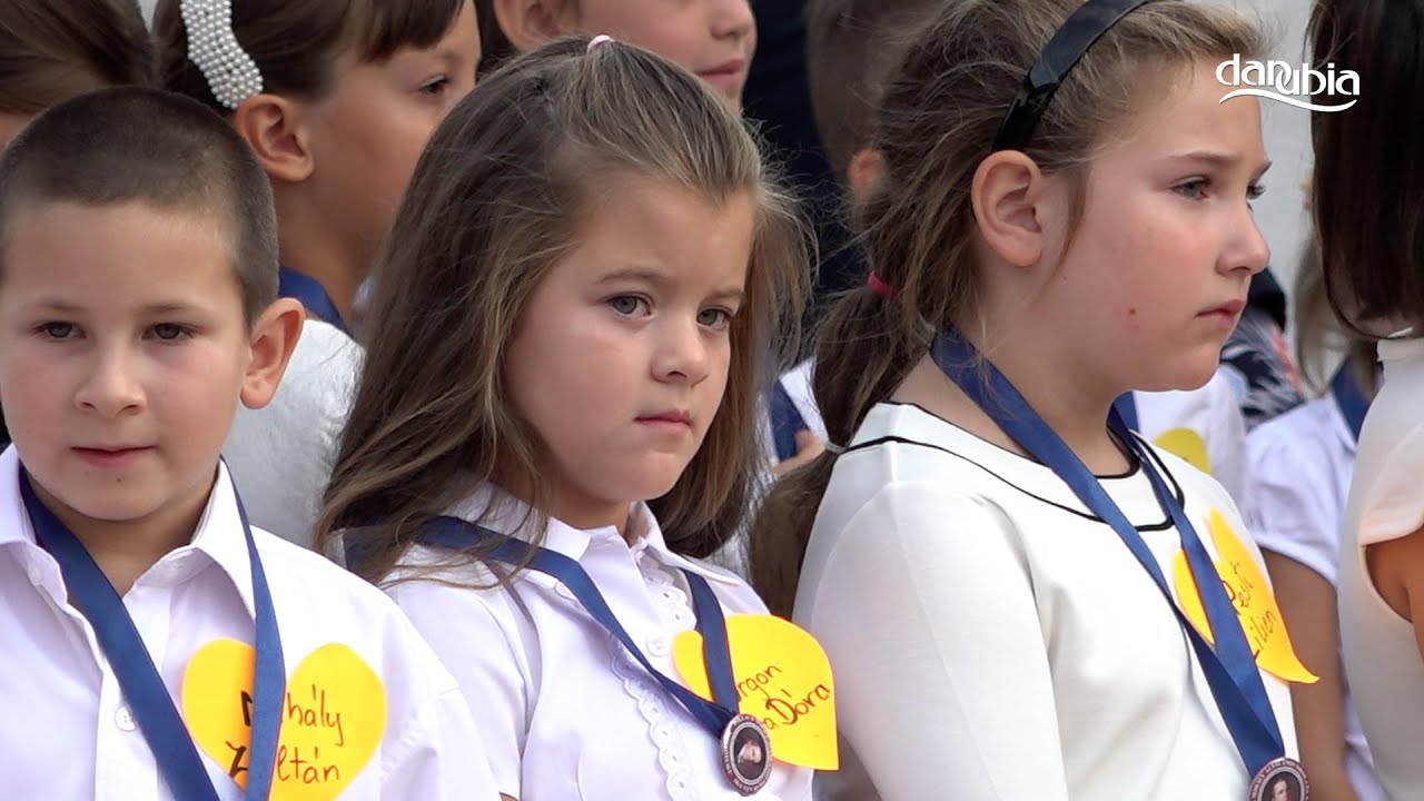 Évnyitó ünnepség a tahitótfalui Pollack Mihály Általános Iskolában