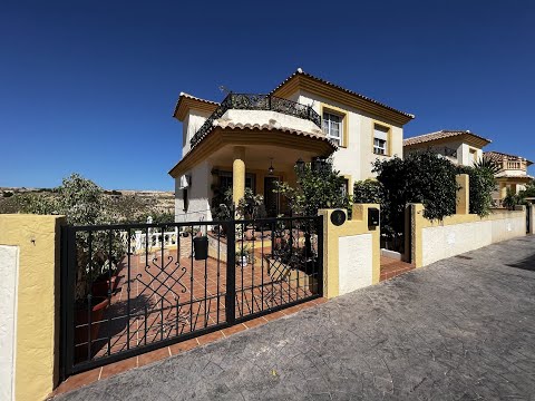 NICKY´S PROPERTIES REF NP:377 €173,500 4 BED/3 BATH VILLA WITH GUEST ACCOMMODATION