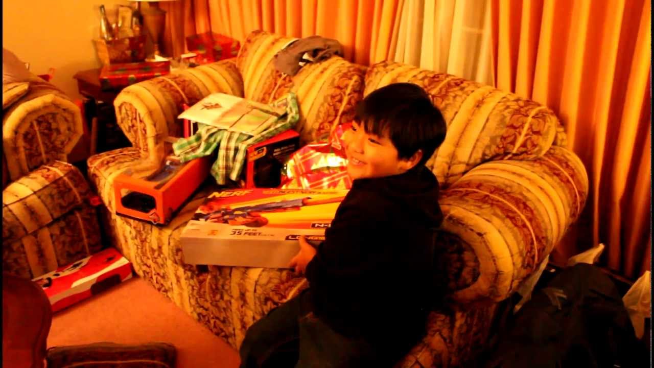 Christmas Gift Opening 2011 - YouTube