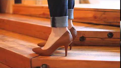 Michael Kors - MK Flex Mid Pump in Luggage