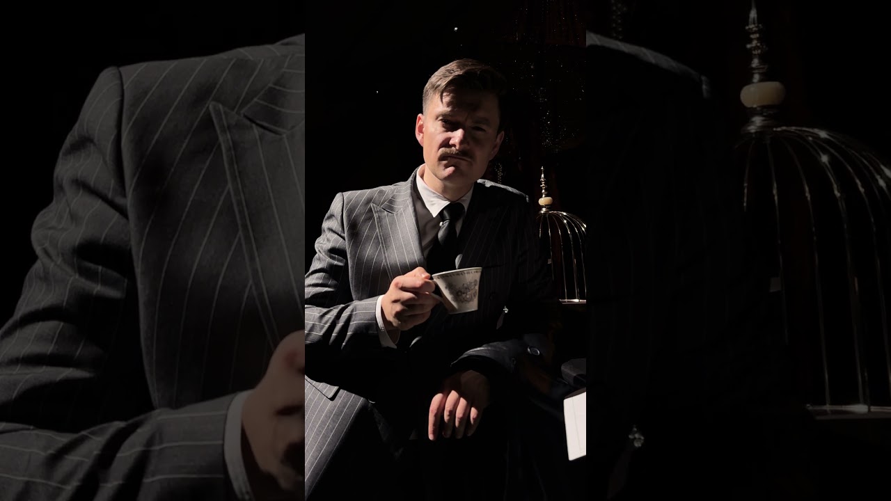 Fine dining and theatrical performance by WHAT ELSE in Dubai 