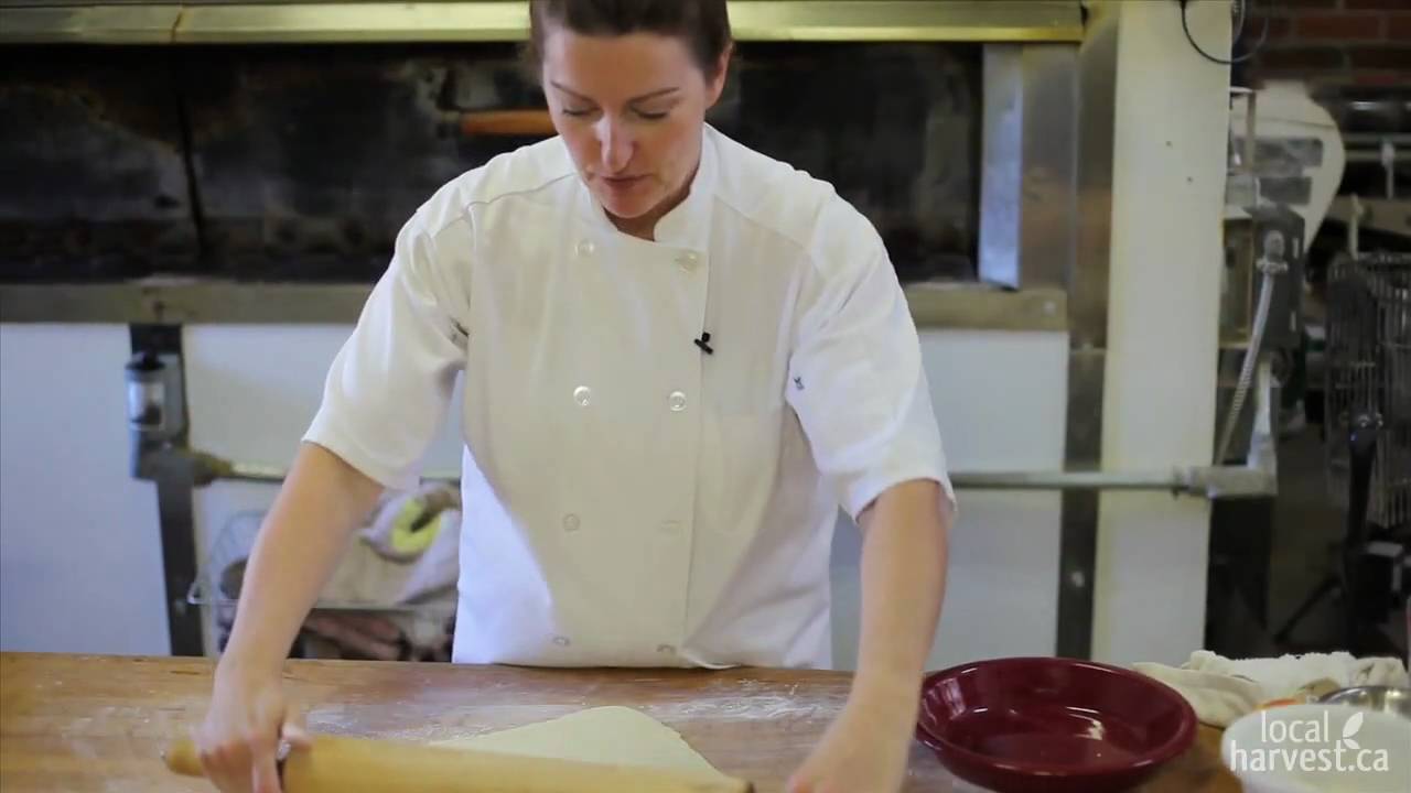 Rhubarb Pie at Thornbury Bakery Cafe part 3 pie shell YouTube