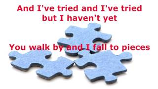 I Fall To Pieces -  Patsy Cline - with lyrics Content