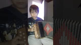 Video thumbnail of "La Caú Sebastian Flores"