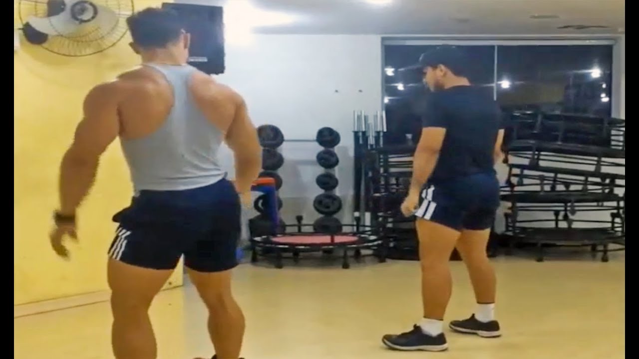 Sexy Brazilian Muscle Hunk Dancing At The Gym Youtube