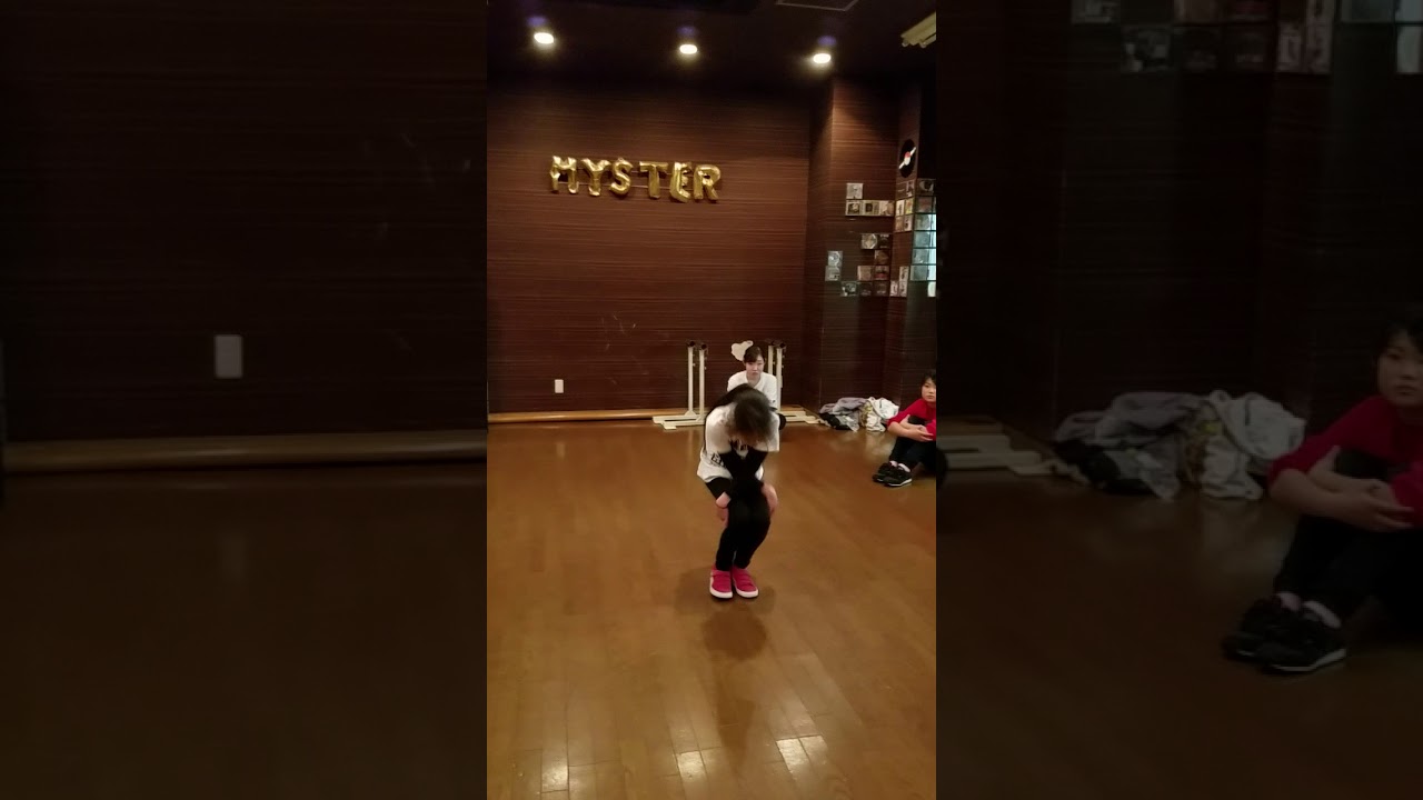 Nanami waacking @MYSTER studio hip hop cap