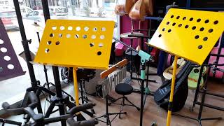 Instrument Store Fantatsic Amazing Instrument Show Room Store Türkiye Enstruman Mağazası Gitar Keman