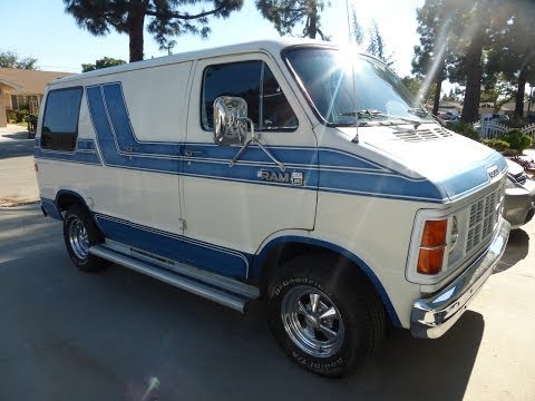 Dodge Ram Van 1984