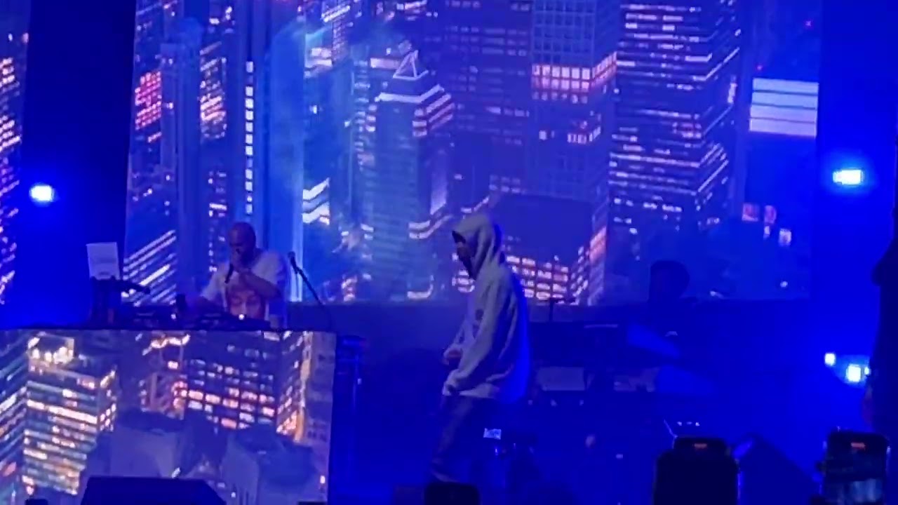 A Boogie Wit Da Hoodie, Pop Smoke - Hello (Live At Alexandra Palace, London)