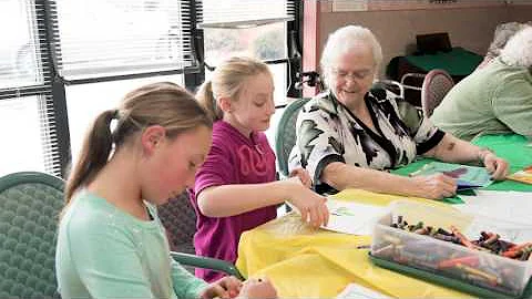 Holiday songs and cards for seniors in Lewiston