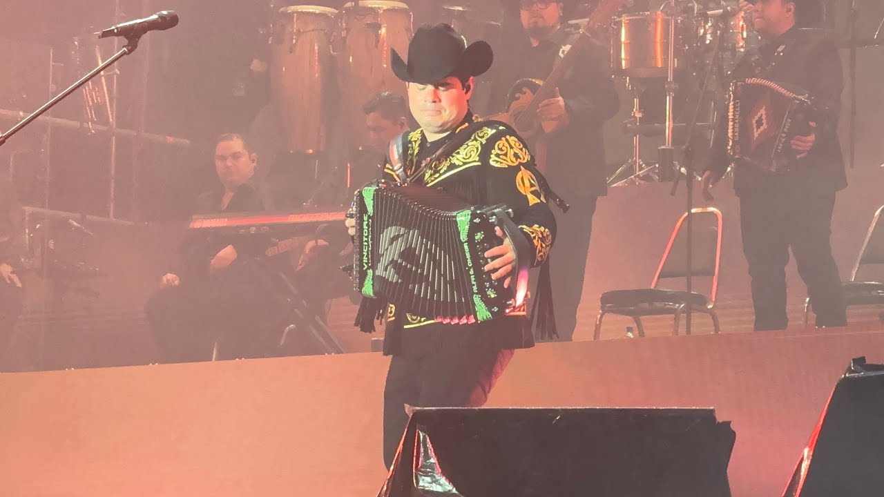 Yo Todo Lo Doy - Prófugos del Anexo en vivo Monterrey 16 Feb 2024