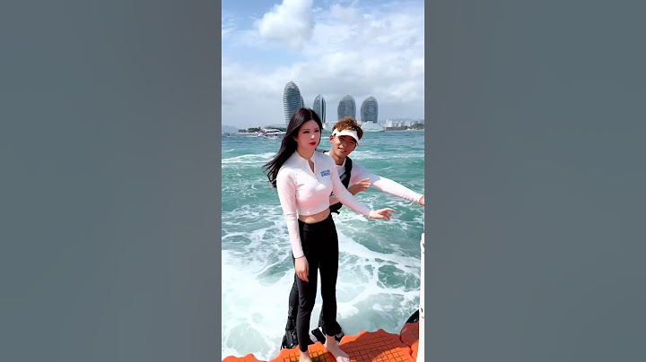 Flyboard ride is so fun😝💃#1369 💦Woman enjoying fly on water #amusementpark #adventure #flyboard