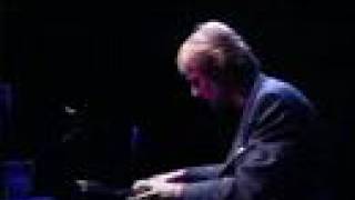 Miniatura del video "Richard Clayderman concert (many sound )"