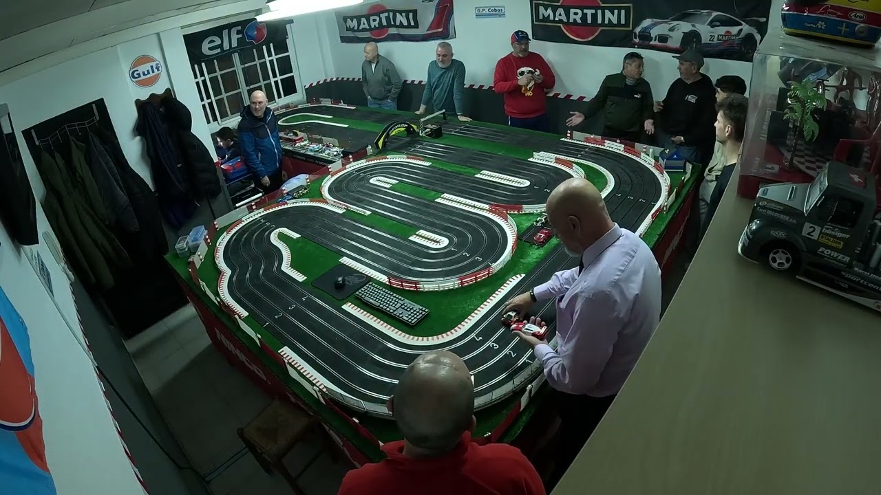 3 CARRERA DE GT DE SCX EN SENTIDO CONTRARIO EN GP COBOS EL 13 02 2026  5 PARTE