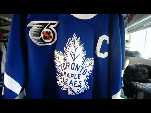 toronto maple leafs jersey history