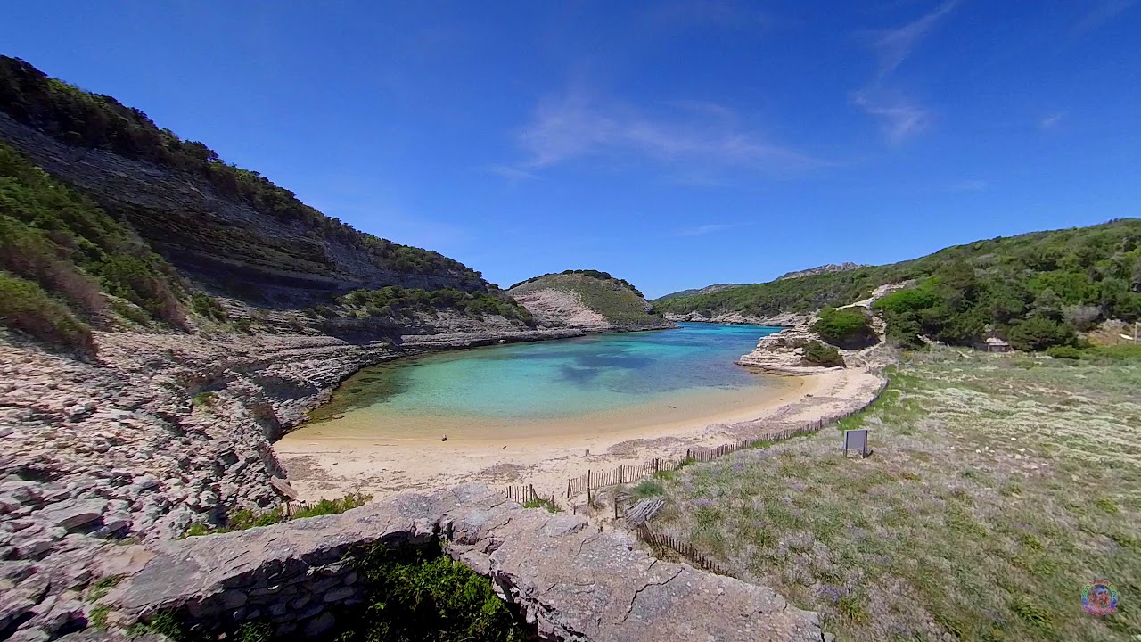 Rare ! la plus belle plage de Corse pour moi tout seul : la plage de l'anse du Fazzio à Bonifacio