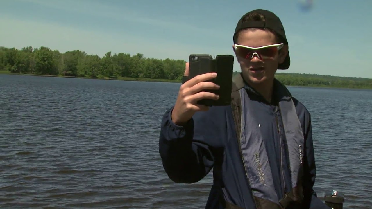 Backwater Casting on the Lower Saint John River for early Smallies!!