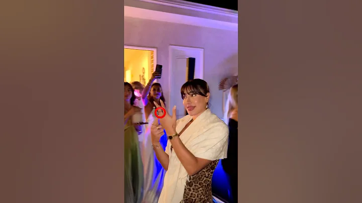 My sisters getting married? 😂