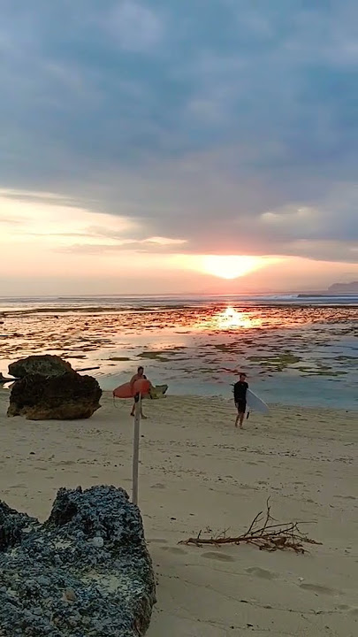 Sunset in G-Land Plengkung Beach #alaspurwo #shorts