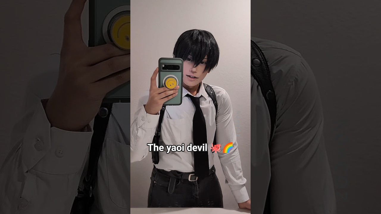 finally cosplayed the yaoi devil himself🐙🌈 sry i beengone! i missed yall! #yoshida #chainsawman #csm