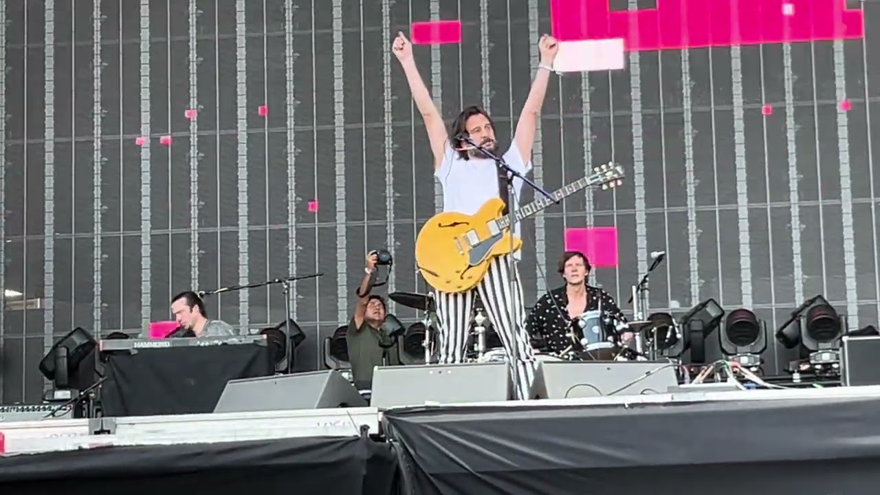 Jet (corona capital 2025) 