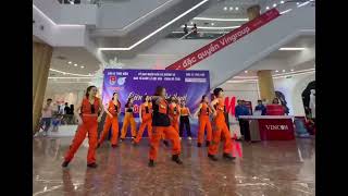 Freedom/Choreo Thuận Zilo/ Team Zumba Phúc Lợi