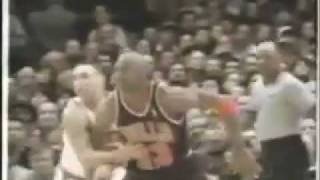 John Starks goes to work