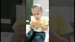 Aryu Kese Mumyy Ko Fon Laga Raha Hey