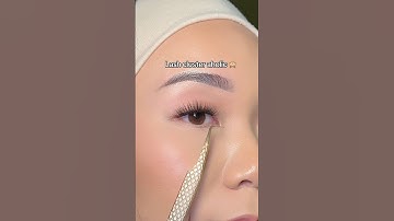 Easy lash tutorial for those who struggle with applying lashes #volashes #lashhacks #diylashes