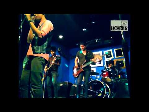 Deep - ถ้าไม่ฟังจะถามทำไม Live in Bangkok Brass