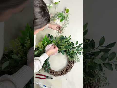 Video: DIY Grapevine Wreath: Tips for å lage en Grapevine Wreath
