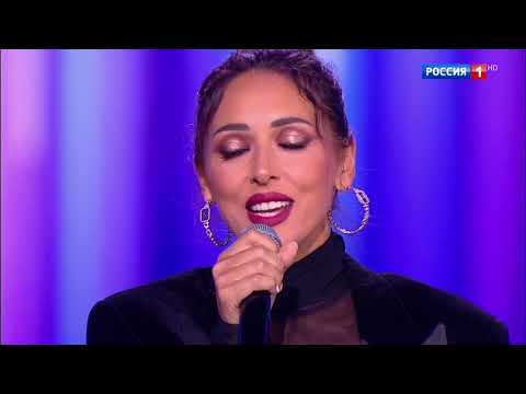 Алсу - Вольтер (праздничное шоу Валентина Юдашкина, март 2021)