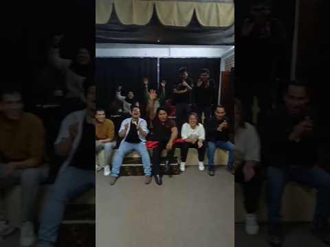 Utiliza el humor como herramienta de comunicación.Aprende cómo aquí Stand-up Comedy Arequipa