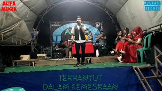 terhanyut dalam kemesraan || cover by-togar || alifa musik